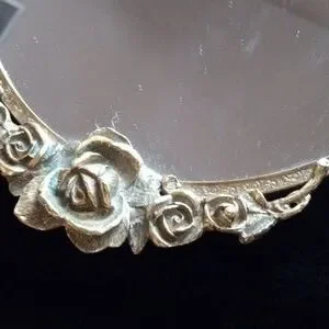 Vintage Hollywood Regency Gold Tone W/Flower vanity set. 3pc Accessories | Vintage Hollywood Regency Gold Tone Wflower  main image 3